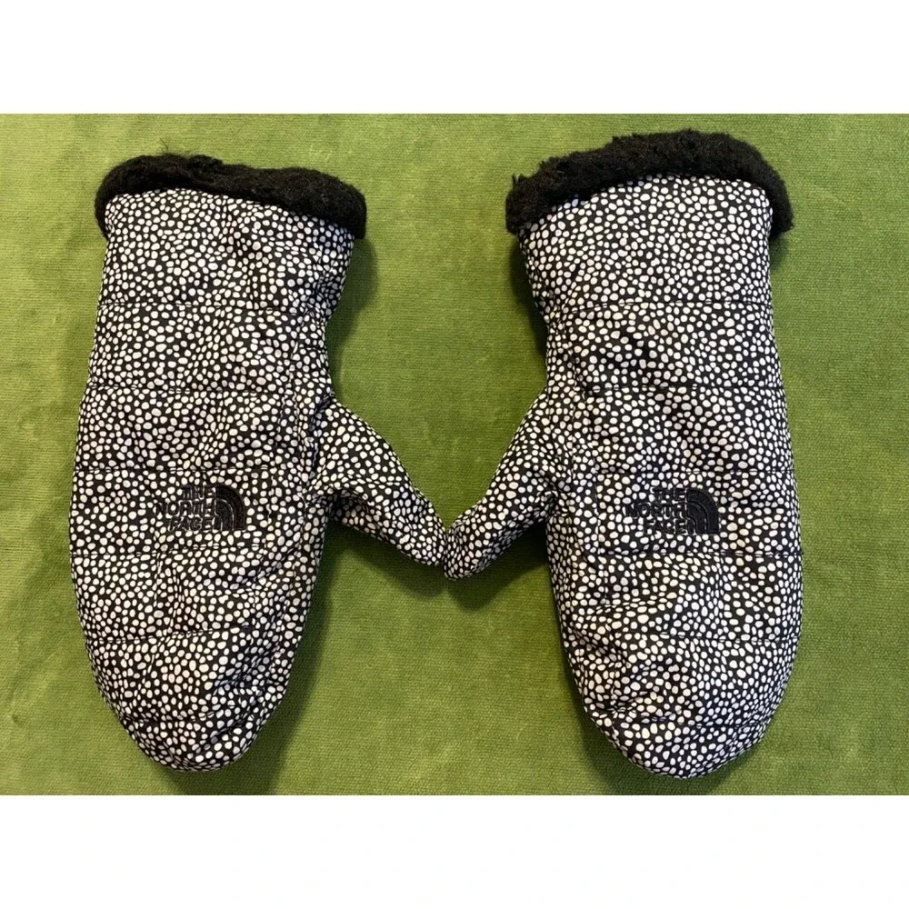 The North Face Girls Youth Faux Fur Lined Mittens Size L